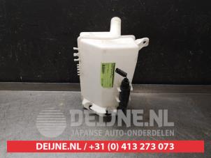 Chevrolet Captiva Front windscreen washer reservoir O438114 photo 2