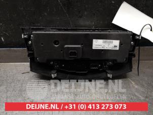 Nissan Qashqai Kachel Bedieningspaneel O438286 foto 3