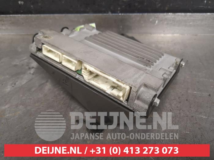 Toyota Aygo Radio amplifier O438398