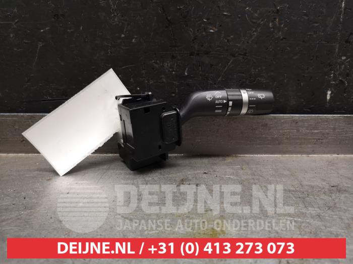 Mazda 5 Ruitenwis Schakelaar O438571