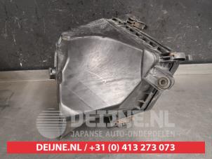 Lexus IS Air box O438792 photo 2