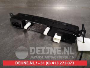 Hyundai I20 Panic lighting switch O438846 photo 2