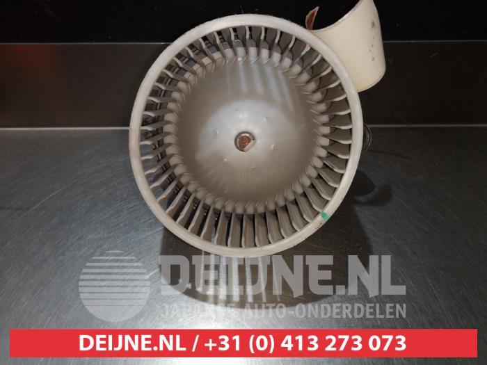 Hyundai Accent Kachel Ventilatiemotor O366971