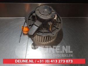 Hyundai Accent Heating and ventilation fan motor O366971 photo 2