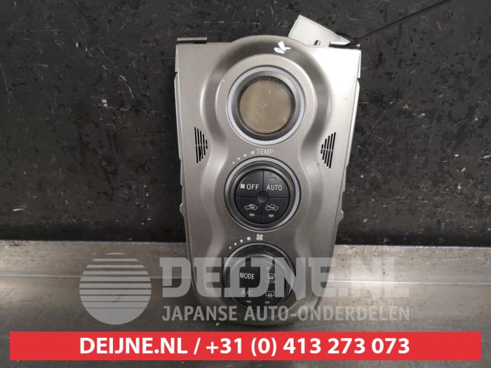 Toyota Yaris Kachel Bedieningspaneel O438937