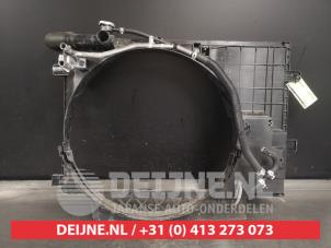 Nissan Navara Kühlgebläsegehäuse O439064 foto 2