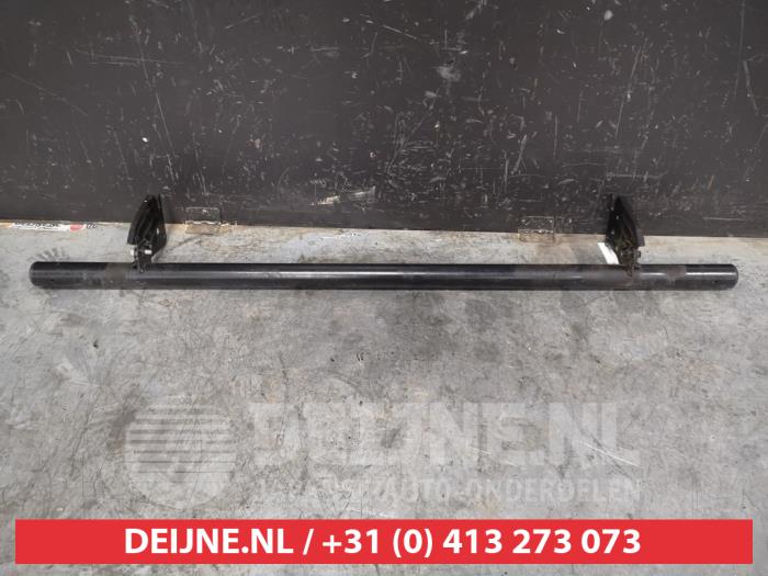 Nissan Navara Bumperframe achter O439100