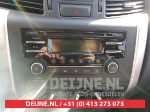 Gebruikte Radio Nissan NP 300 Navara (D23) 2.3 dCi twinturbo 16V 4x4 Prijs op aanvraag aangeboden door V.Deijne Jap.Auto-onderdelen BV