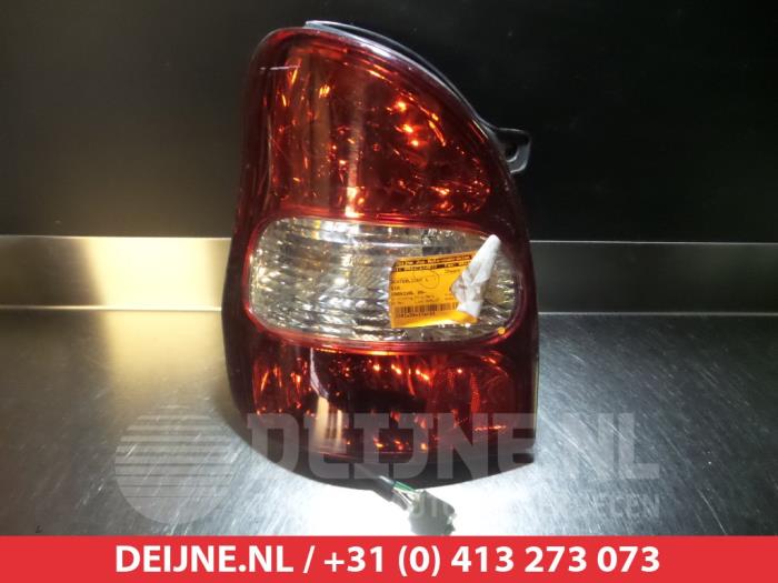 Kia Carnival Rücklicht links O297967