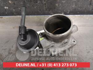 Gebruikte Gasklephuis Hyundai Tucson (JM) 2.0 CRDi 16V 4x2 Prijs € 25,00 Margeregeling aangeboden door V.Deijne Jap.Auto-onderdelen BV