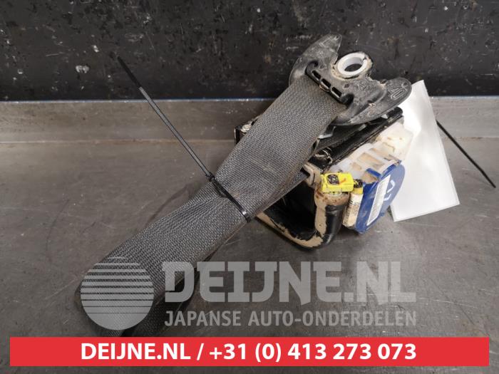 Toyota C-HR Veiligheidsgordel links-voor O439380