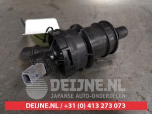 Nissan Navara Thermostat housing O439598 photo 2
