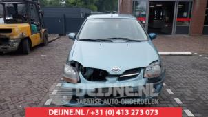 Nissan Almera Tino Voorruit O439718 foto 2