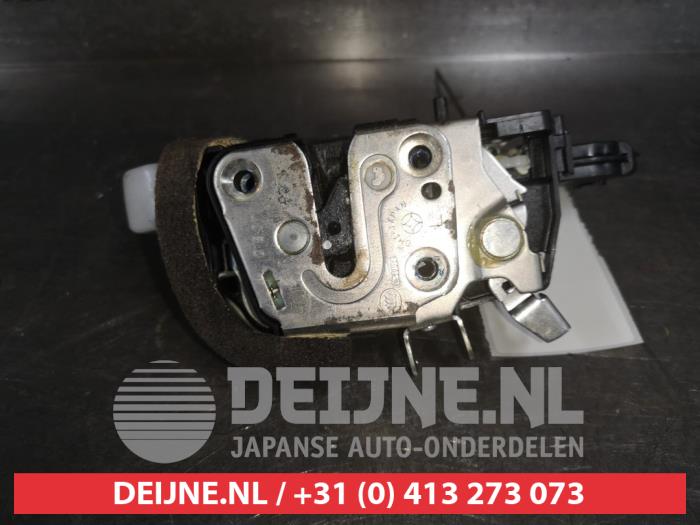 Nissan Micra Deurslot Mechaniek 4Deurs links-achter O440009