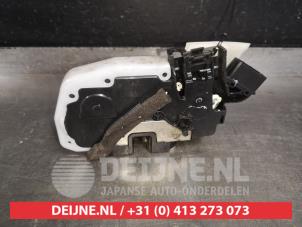Nissan Micra Deurslot Mechaniek 4Deurs links-achter O440009 foto 2