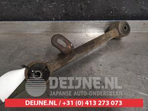 Nissan Micra Draagarm links-achter O440070 foto 2