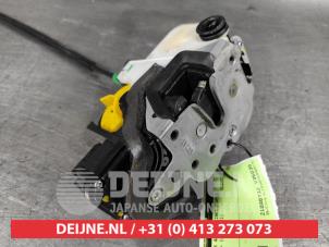 Chevrolet Aveo Türschlossmechanik 4-türig links hinten O440184 foto 2