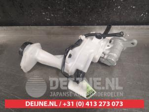 Gebruikte Hoofdremcilinder Nissan Qashqai (J11) 1.2 DIG-T 16V Prijs op aanvraag aangeboden door V.Deijne Jap.Auto-onderdelen BV