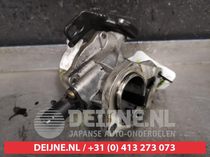 Gebruikte Vacuumpomp (Diesel) Nissan Note (E11) 1.5 dCi 86 Prijs op aanvraag aangeboden door V.Deijne Jap.Auto-onderdelen BV