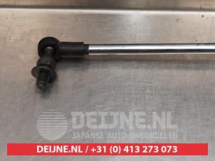 Suzuki Swift Rear gas strut, left O294350 photo 3