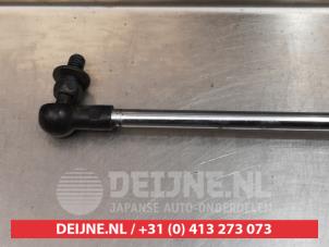 Suzuki Swift Gasdemper rechts-achter O295378 foto 2