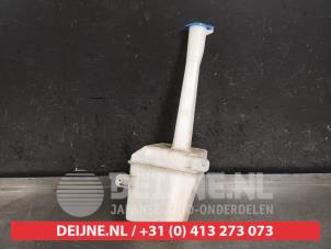 Kia Carens Ruitensproeiertank voor O440642 foto 2