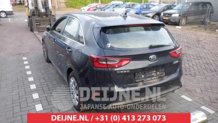 Kia Ceed Taillight, left O441310