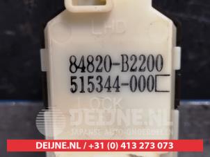 Daihatsu Trevis Multi-functional window switch O441491 photo 3