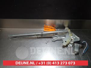 Daihatsu Materia Window mechanism 4-door, front left O275949 photo 3