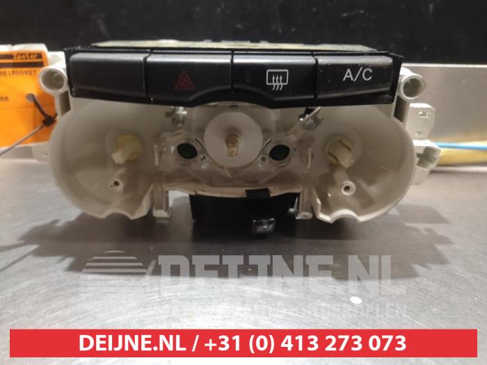 Daihatsu Materia Kachel Bedieningspaneel O306175