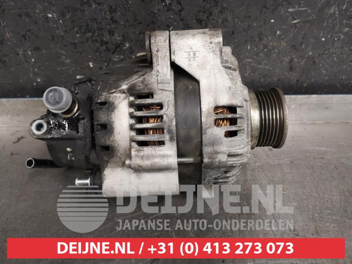 Gebruikte Dynamo Kia Carens III (FG) 2.0 CRDI WGT 16V Prijs € 25,00 Margeregeling aangeboden door V.Deijne Jap.Auto-onderdelen BV