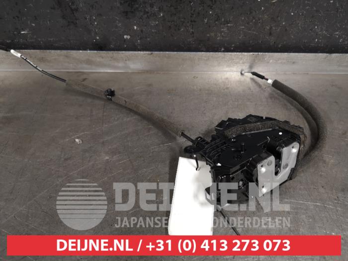 Nissan Micra Deurslot Mechaniek 4Deurs rechts-achter O441652