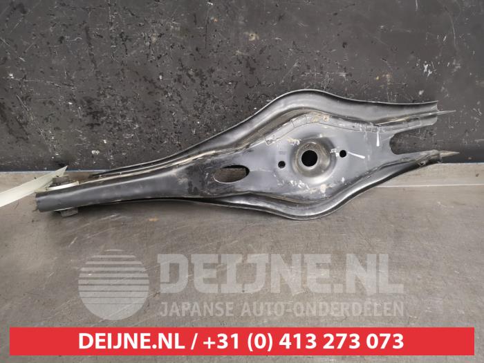 Kia Ceed Draagarm links-achter O441858