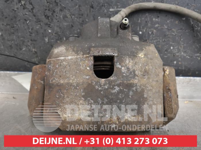 Mazda Tribute Remklauw (Tang) links-voor O442093