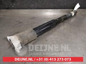 Gebruikte Schokdemper links-achter Mazda CX-5 II (KF) 2.0 SkyActiv-G 165 16V 2WD Prijs € 40,00 Margeregeling aangeboden door V.Deijne Jap.Auto-onderdelen BV