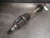 Aandrijfas links-voor van een Toyota Avensis Wagon (T25/B1E) 2.0 16V VVT-i D4 2006
