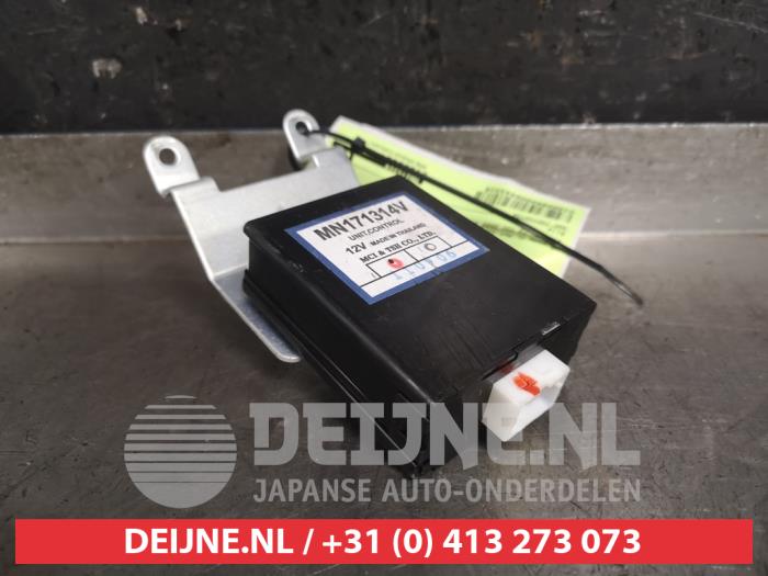 Mitsubishi L200 Transfer module 4x4 O443315