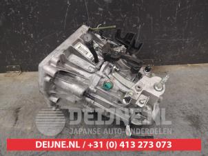Nissan Juke Gearbox O443321 photo 3