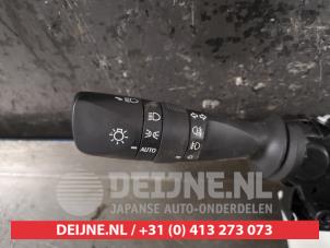 Toyota Hilux Light switch O443772 photo 2
