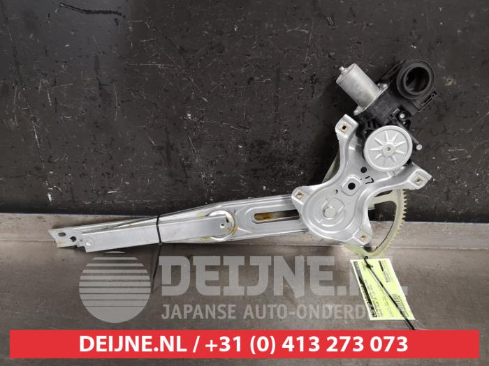 Toyota Hilux Ruitmechaniek 2Deurs links-voor O443798