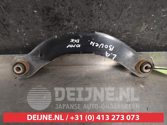 Mitsubishi Lancer Draagarm links-achter O444068