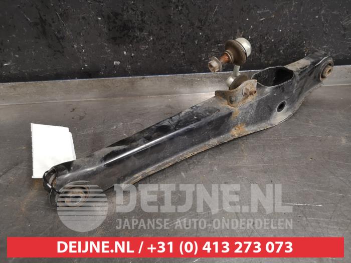 Mitsubishi Lancer Draagarm rechts-achter O444096