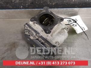 Toyota Auris Drosselklappengehäuse O444138 foto 2