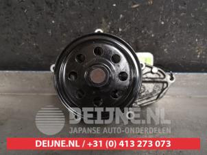 Gebruikte Waterpomp Honda CR-V (RM) 2.2 i-DTEC 16V 150 4x4 Prijs € 25,00 Margeregeling aangeboden door V.Deijne Jap.Auto-onderdelen BV