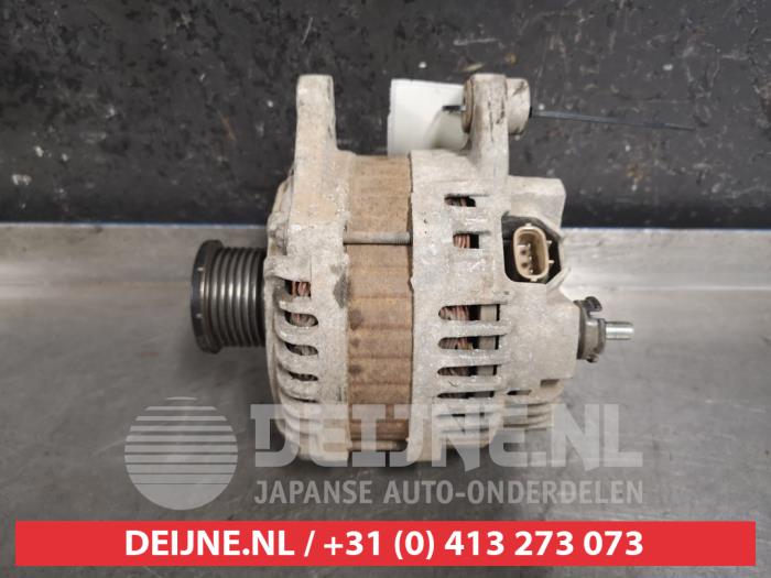Gebruikte Dynamo Nissan X-Trail (T31) 2.0 XE,SE,LE dCi 16V 4x4 Prijs € 35,00 Margeregeling aangeboden door V.Deijne Jap.Auto-onderdelen BV
