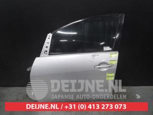 Mitsubishi Grandis Tür 4-türig links vorne O444595 foto 2