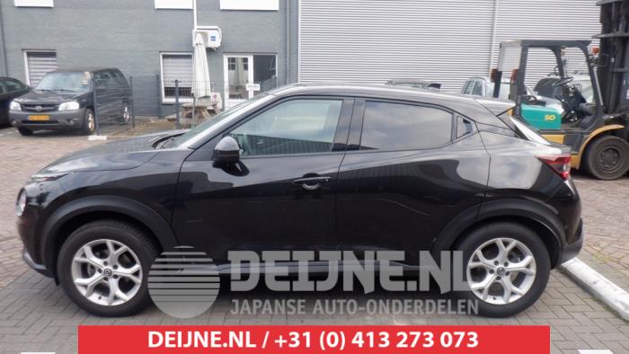 Nissan Juke Türscheibe 4-türig links hinten O444800