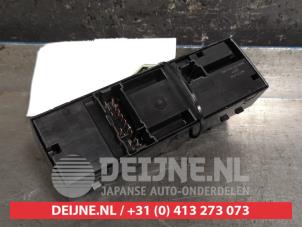 Nissan Juke Multi-functional window switch O444840 photo 2