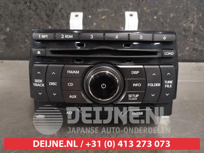 Hyundai Genesis Radio O444924