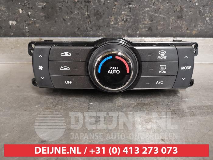 Hyundai Genesis Heater control panel O444925
